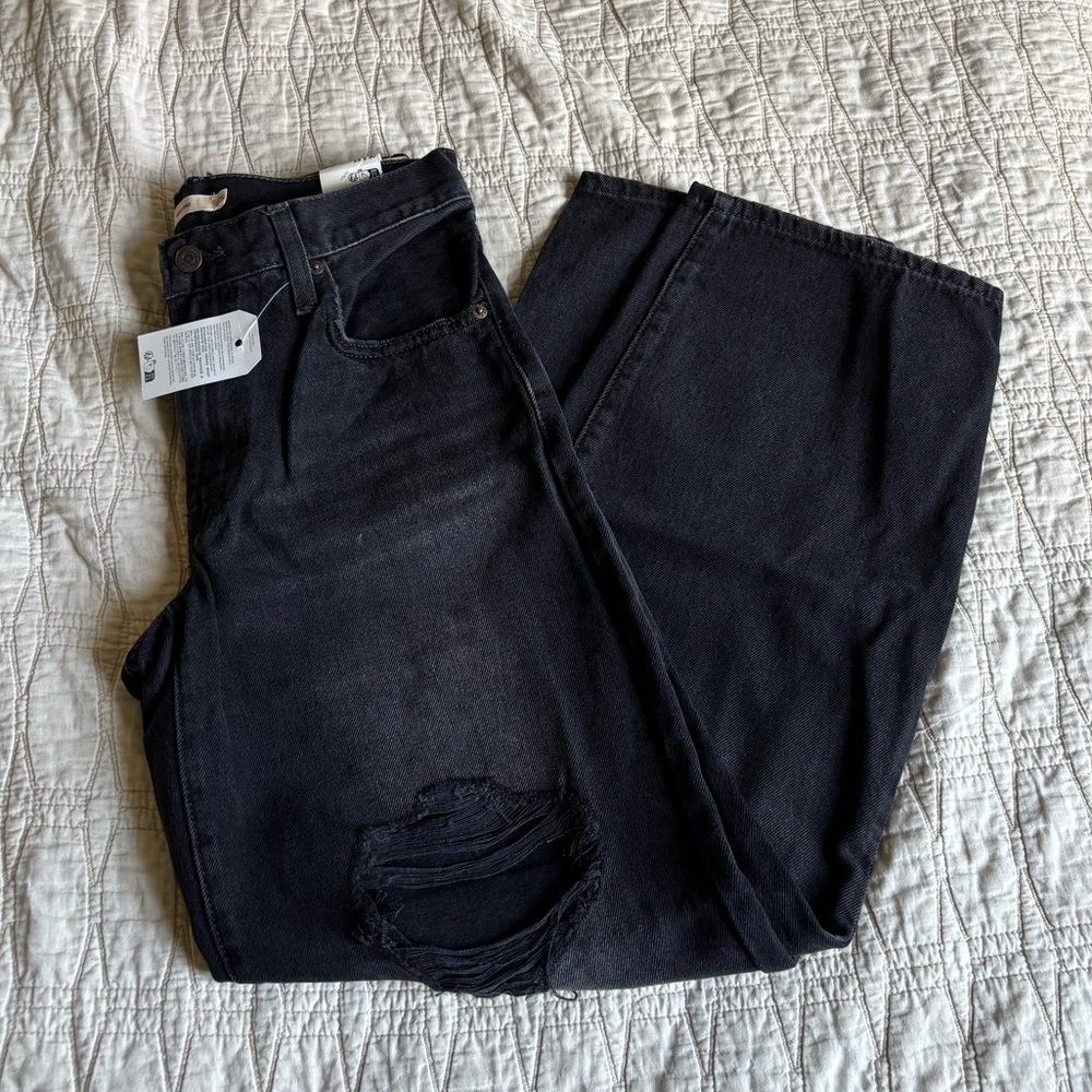 Levi’s baggy dad jeans